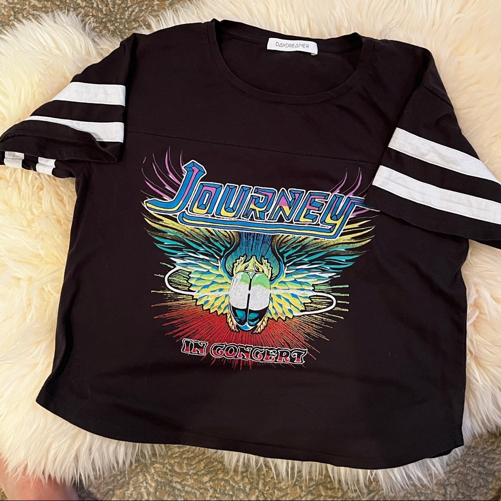 DAYDREAMER concert shirt - cropped